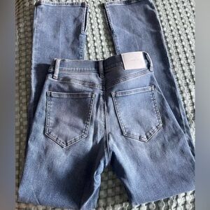 NEW Express Skyscraper mid rise Jeans Size 4 R
